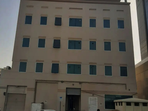 368sqft office with mezzanine for rent in Al Qubaisi